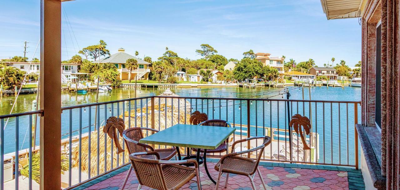Bay Palms Waterfront Resort - Hotel And Marina St. Pete Beach Exterior photo