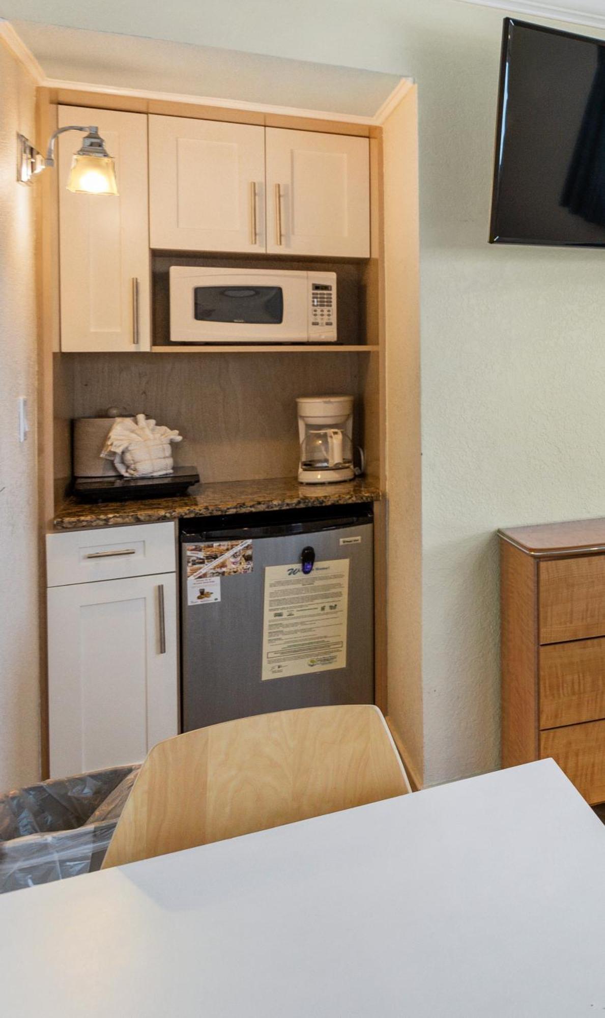 Bay Palms Waterfront Resort - Hotel And Marina St. Pete Beach Room photo