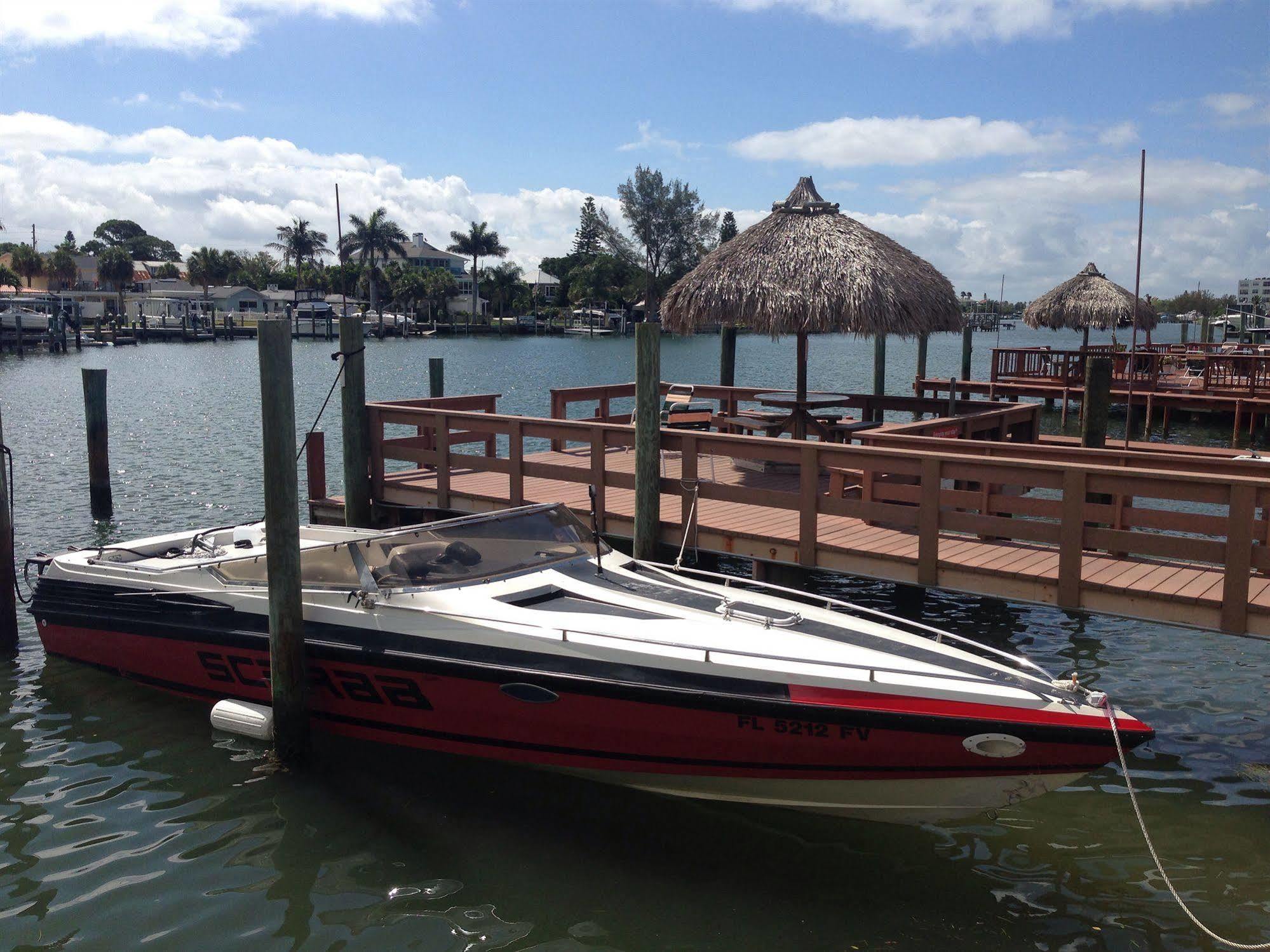 Bay Palms Waterfront Resort - Hotel And Marina St. Pete Beach Exterior photo